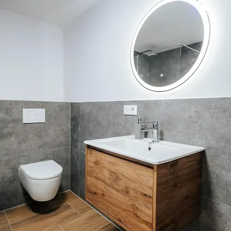 Small Private Oasis Apartment *